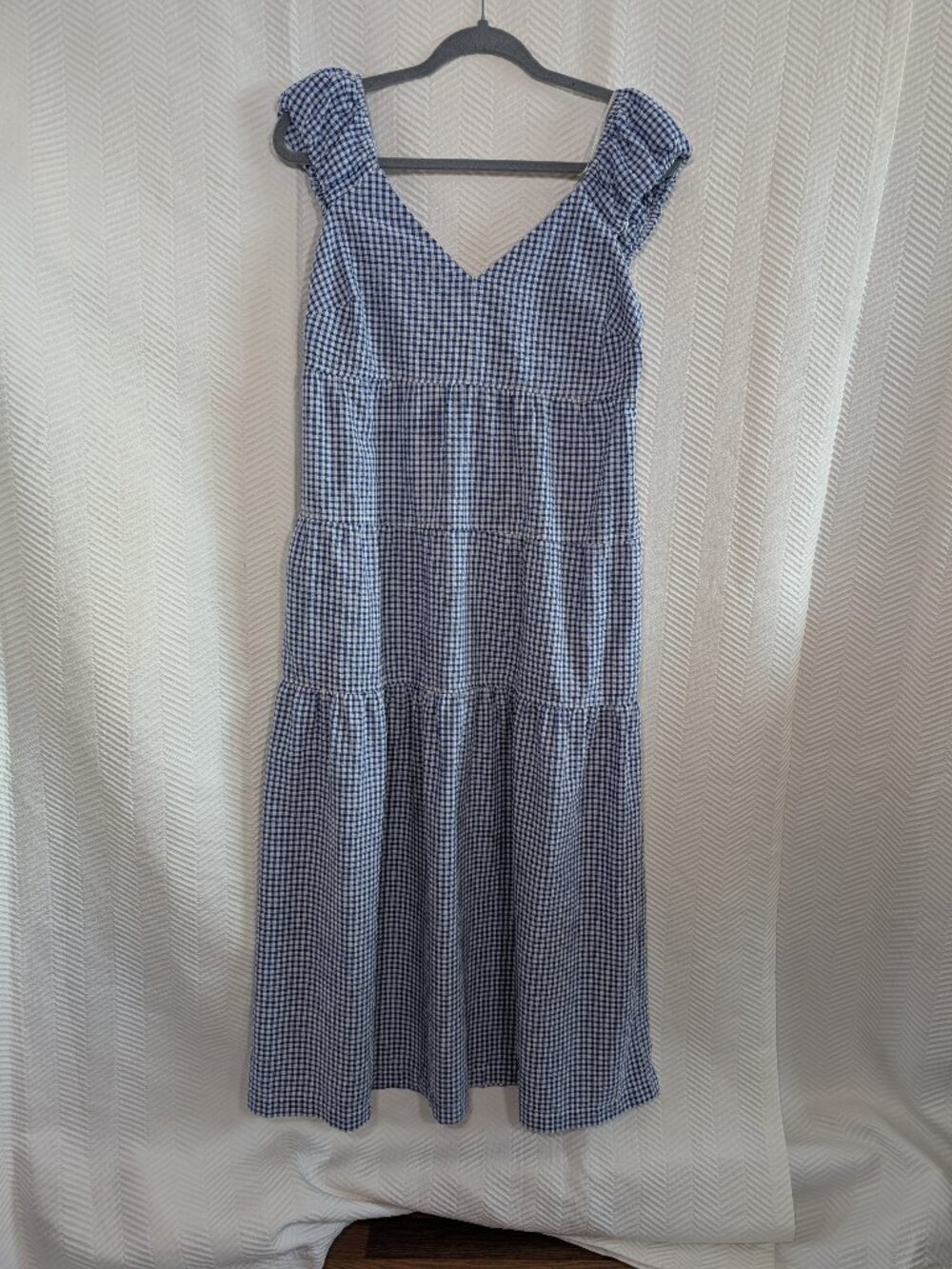 Old Navy Fit & Flare Tiered Seersucker Maxi Dress Blue & White Gingham Small
